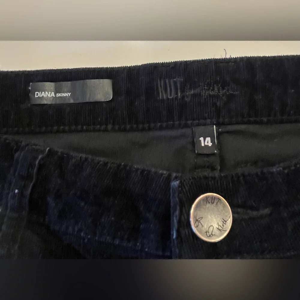 KUT from the Kloth Women’s Black Diana Skinny Corduroy Jeans. Size 14 - Picture 4 of 4